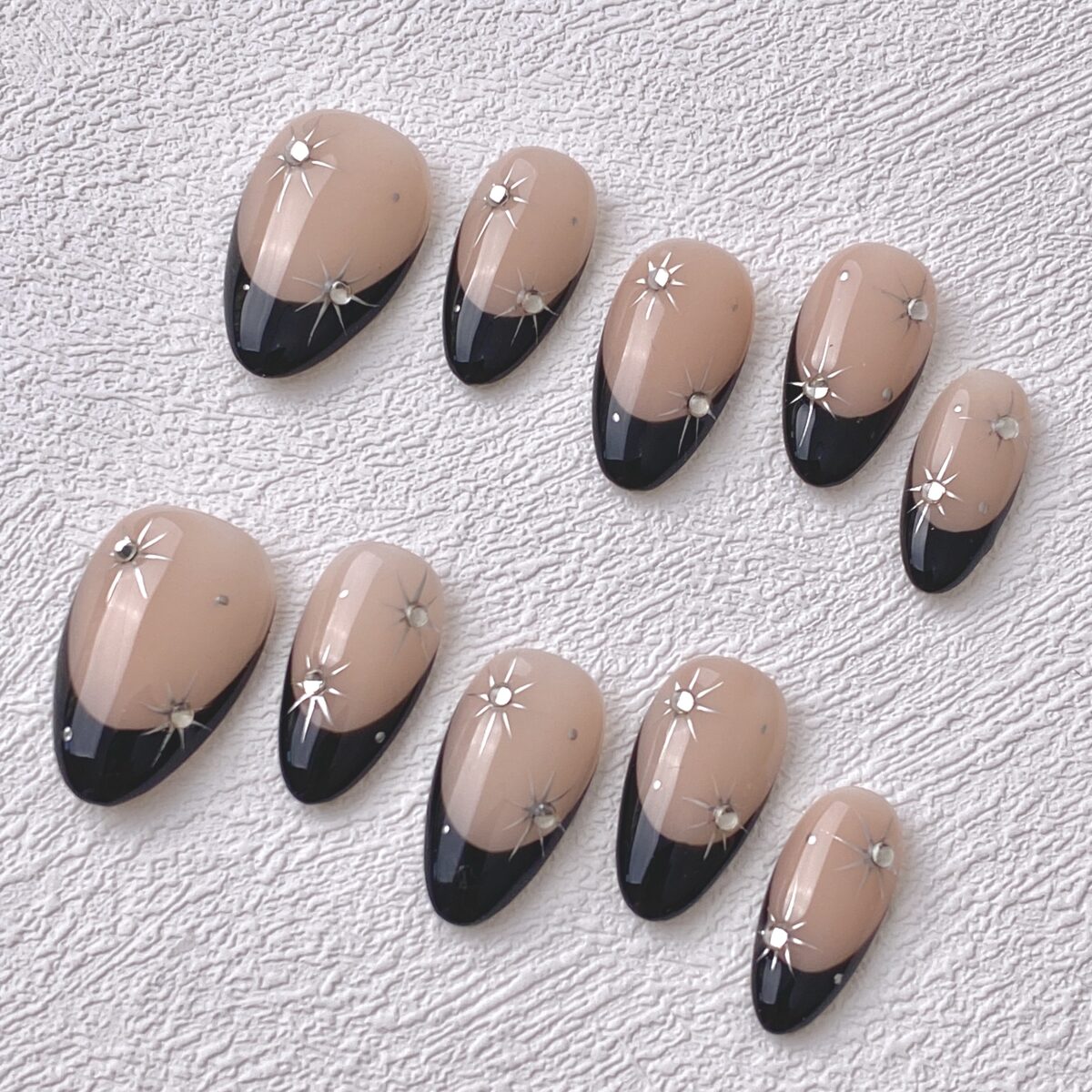 Handmade Press on Nails Black Stars ManiTips