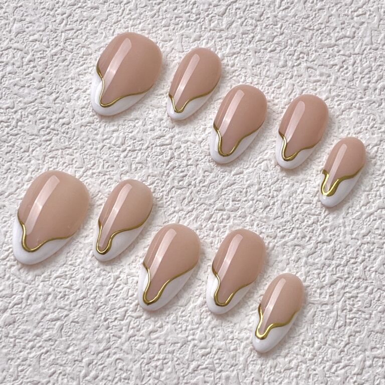 Handmade Press on Nails Curve French White Short Almond ManiTips