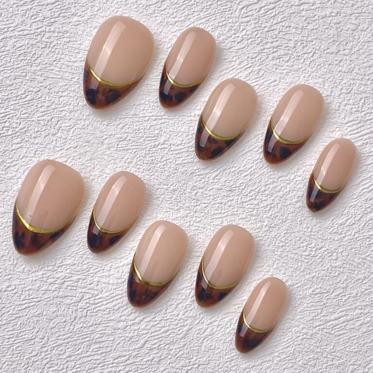 Handmade Press on Nails Gold Hawksbill Short Almond ManiTips