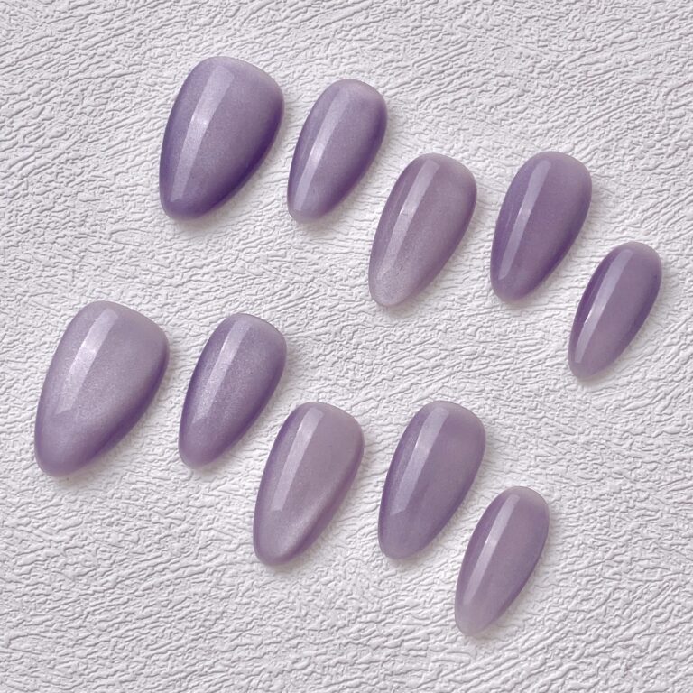 Handmade Press on Nails Purple Cat Eyes Short Almond ManiTips