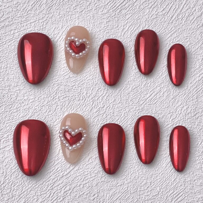 Handmade Press on Nails Shining Heart ManiTips