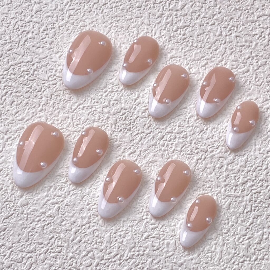 Handmade Press on Nails White Pearl Short Almond ManiTips